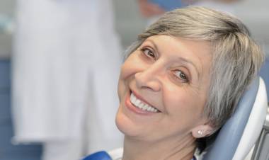 מהפך: ״מאחת שמסתירה את השיניים שלה בכל אירוע חברתי, הפכתי לזאת שנמצאת במרכז העניינים בגלל החיוך שלה״